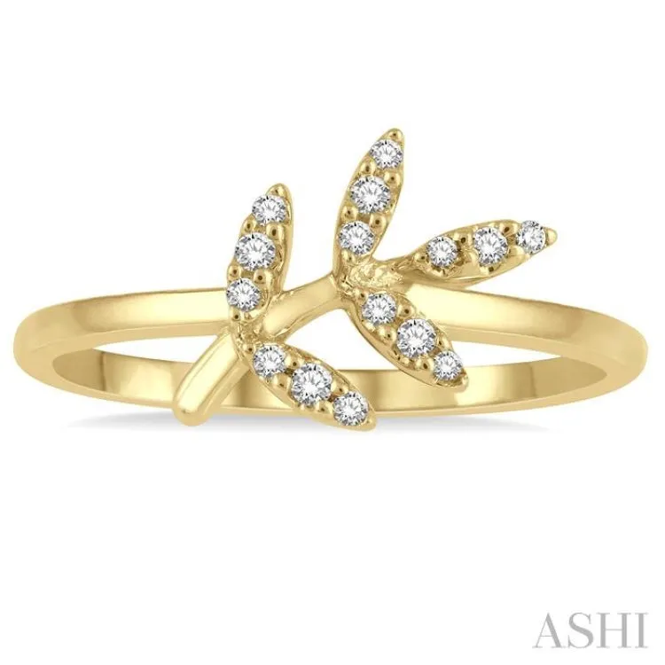 1/10 ctw Leaf Motif Round Cut Diamond Petite Fashion Ring in 10K Yellow Gold