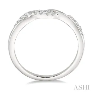 1/5 ctw Twisted Top Round Cut Diamond Wedding Band in 14K White Gold