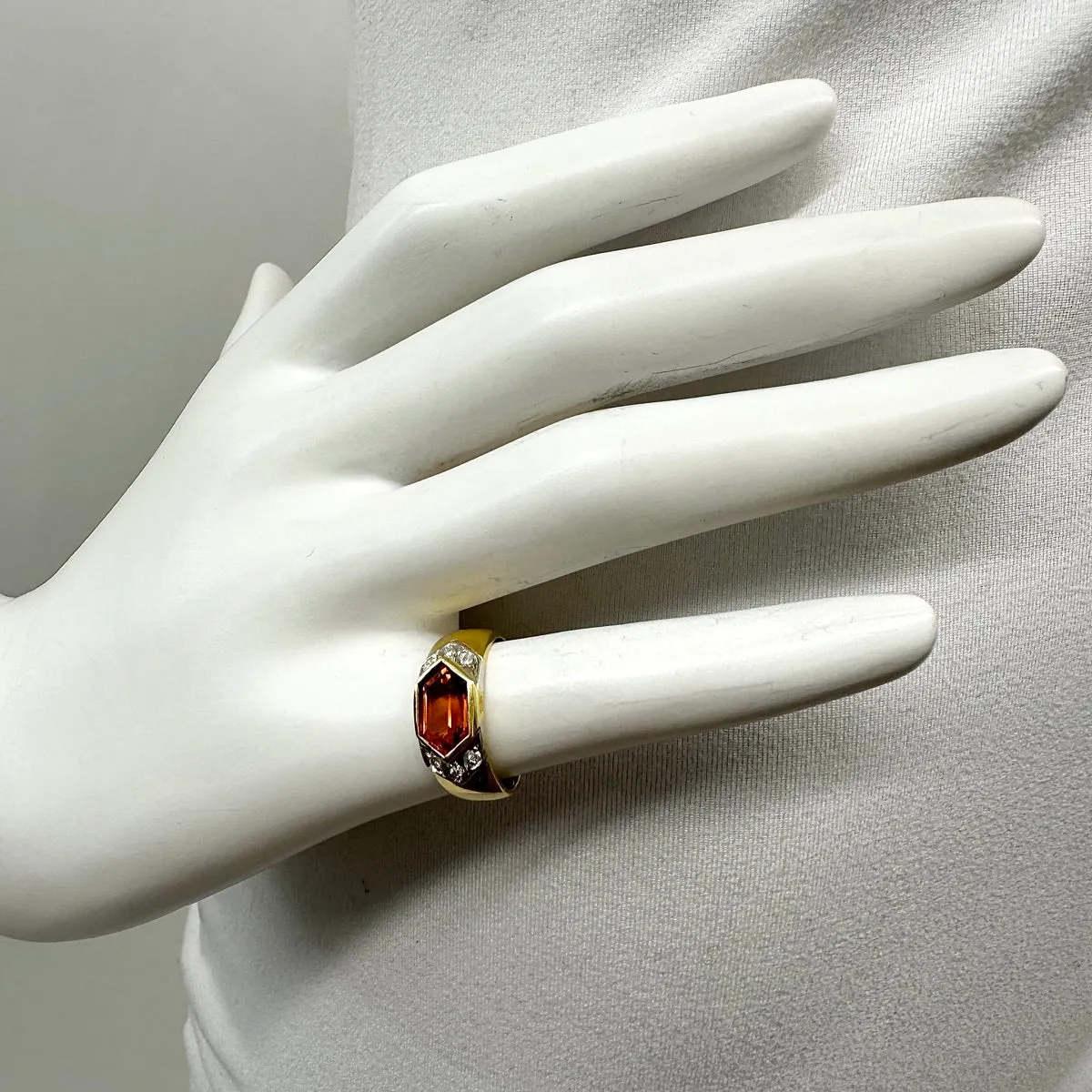 18K Gold Ring with Citrine and Diamonds