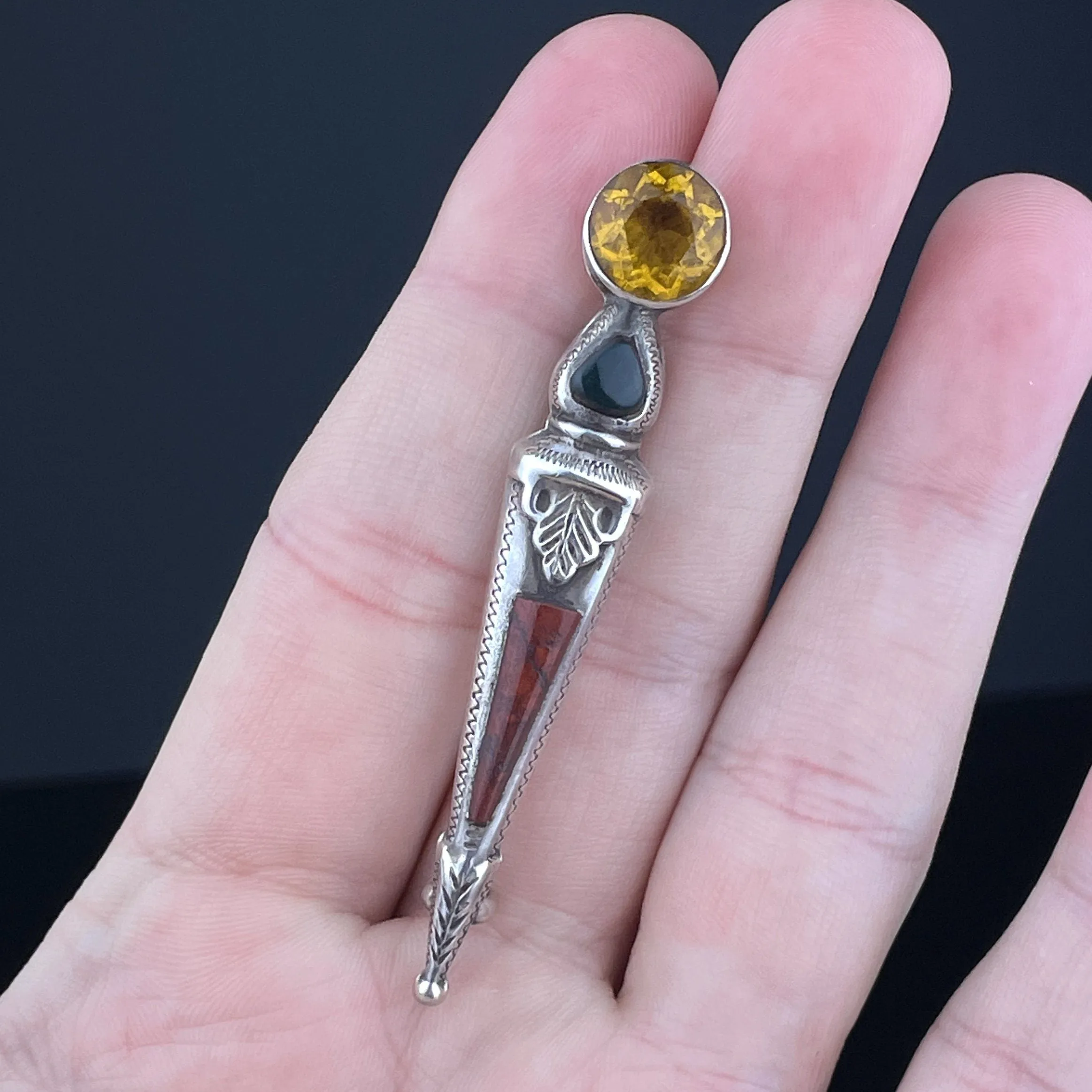 Antique Silver Victorian Citrine Scottish Agate Dirk Brooch