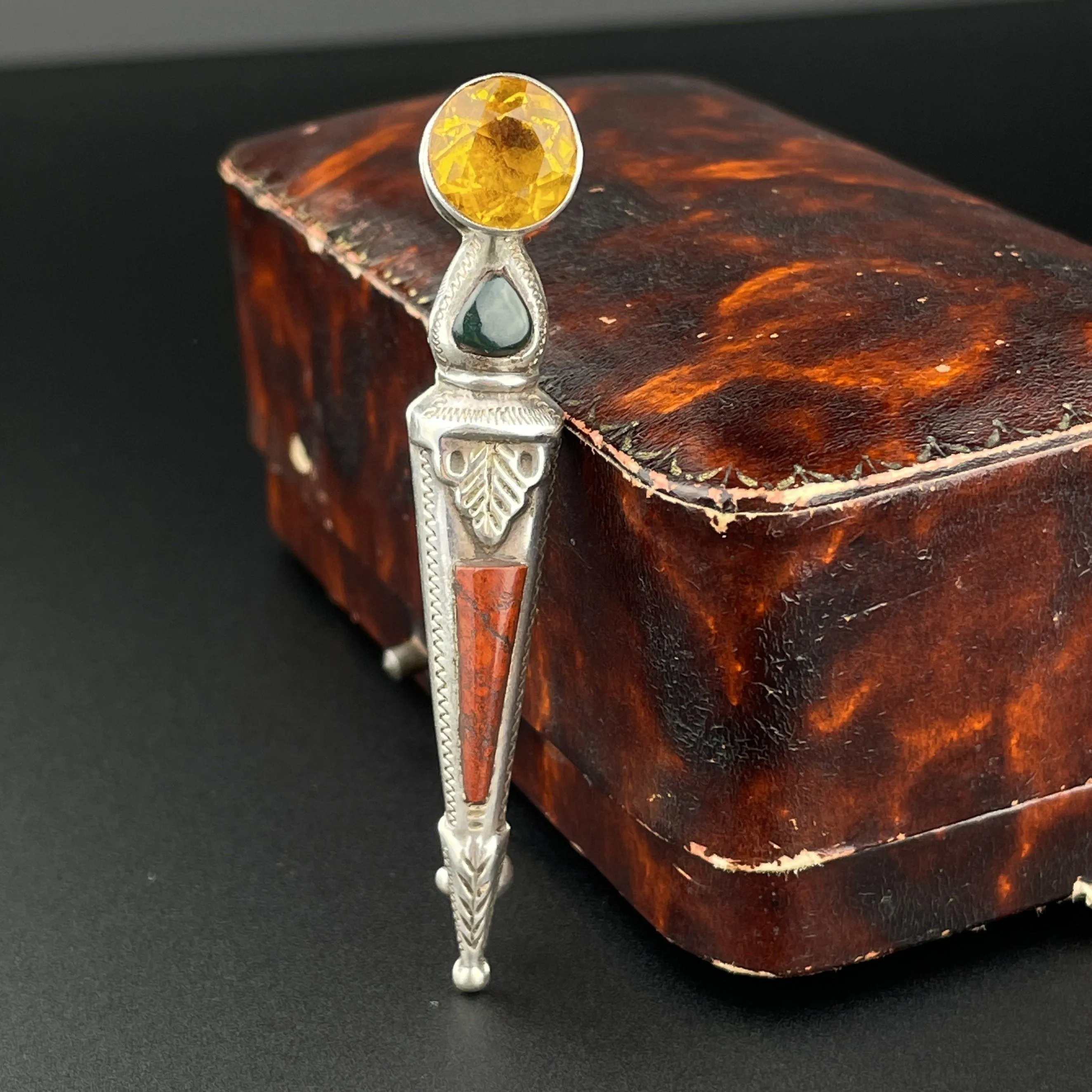 Antique Silver Victorian Citrine Scottish Agate Dirk Brooch