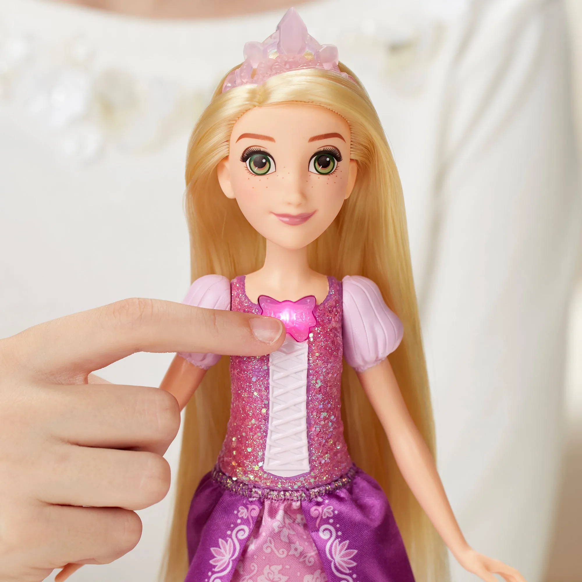 Disney Princess Shimmering Song Rapunzel, Singing Doll