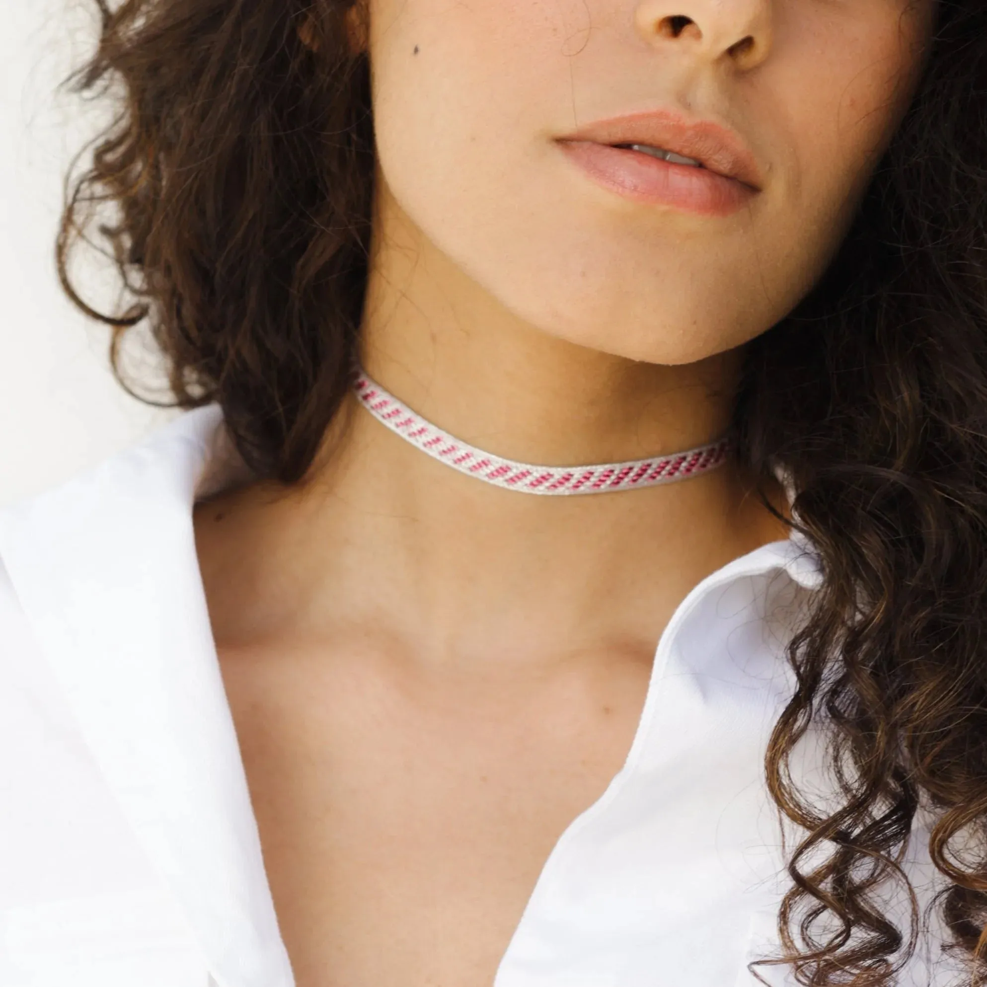 Izy n°2 choker in Silver Fuchsia