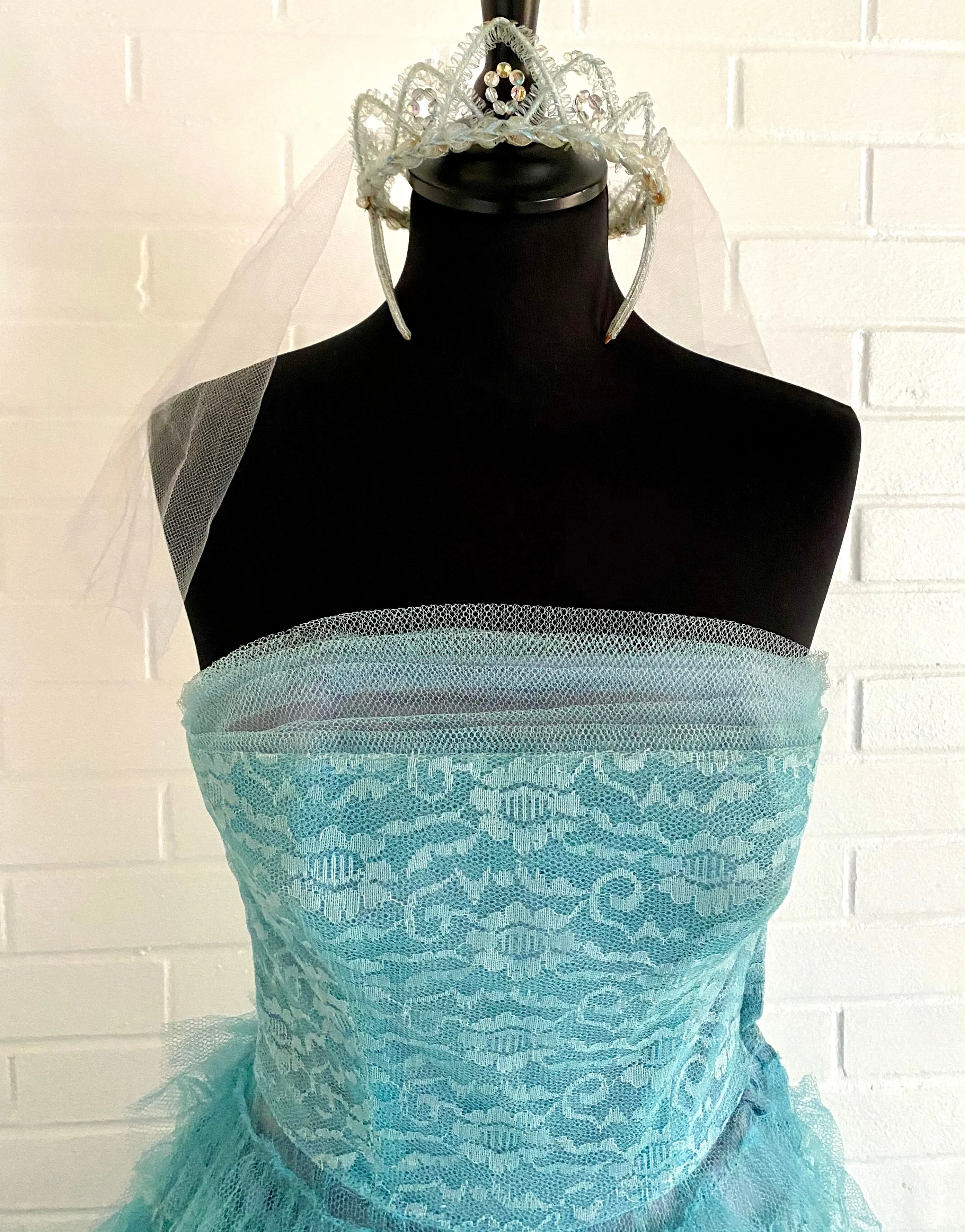 Late 50s/ Early 60s Tulle Strapless Formal Dress