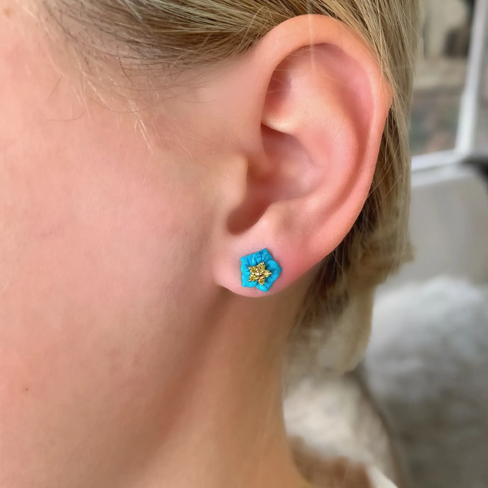 The Amalfi 14K Carved Turquoise Flower Stud